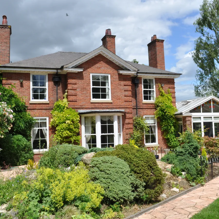 Lean-To Totteridge